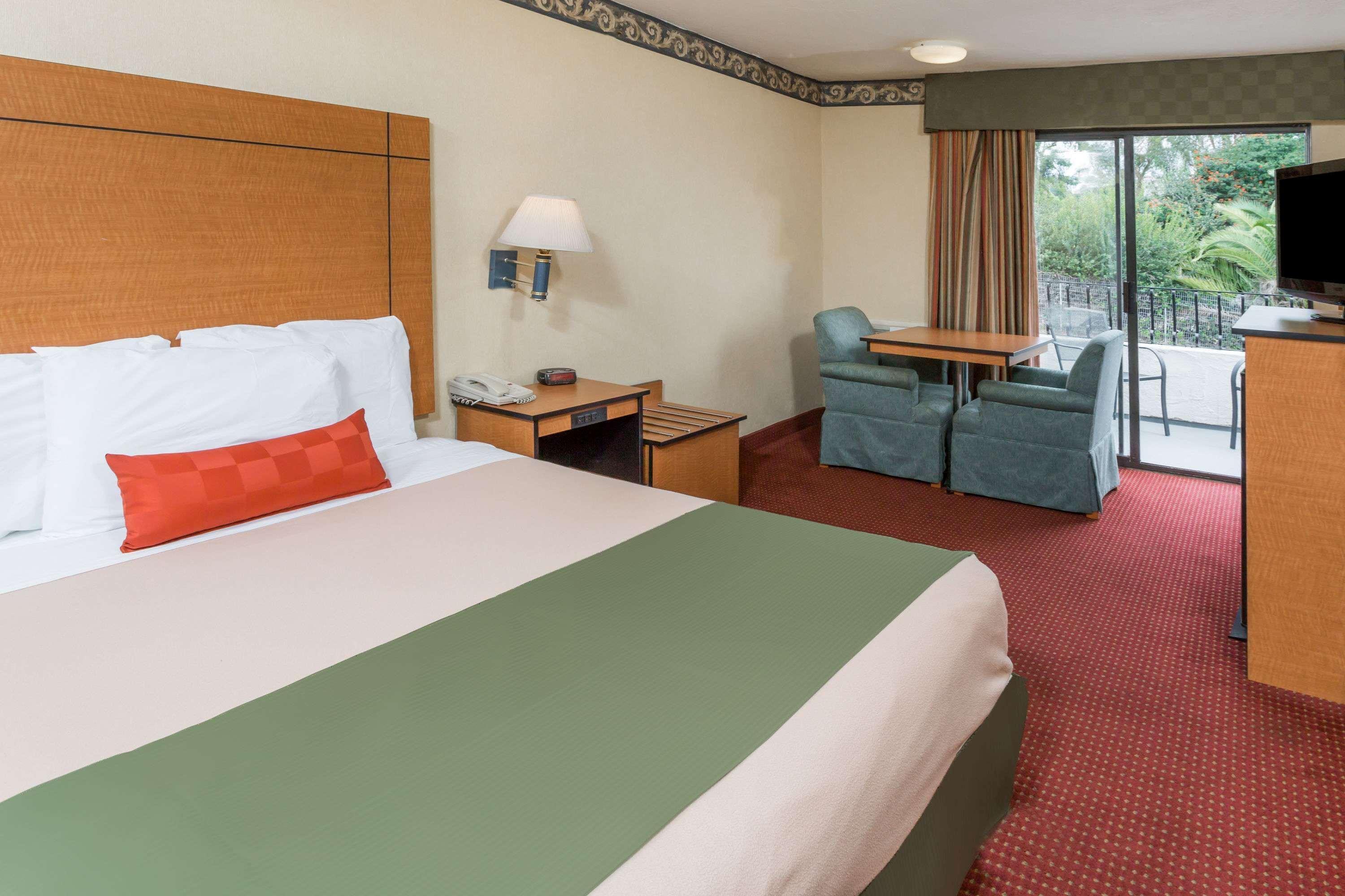 Travelodge By Wyndham San Clemente Beach Экстерьер фото
